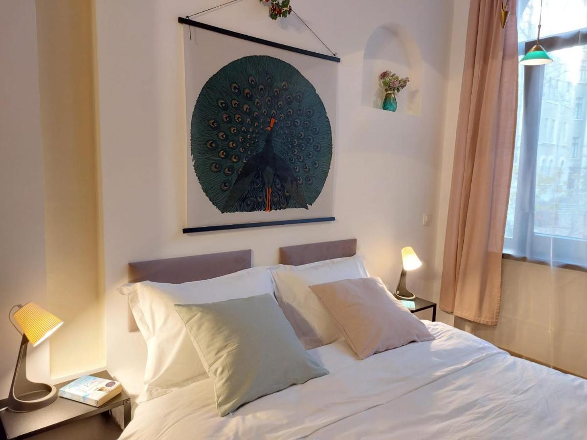 Sweet Dreams Suites Cosy Studio Piata Romana Bucarest Esterno foto